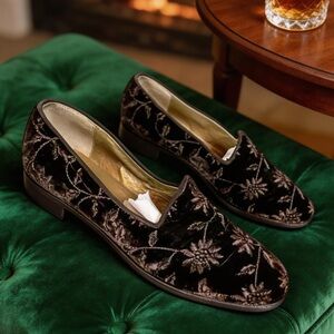 YVES SAINT LAURENT WOMENS BROWN SUEDE LOAFERS WITH EMBROIDERED DESIGN SIZE 7.5M